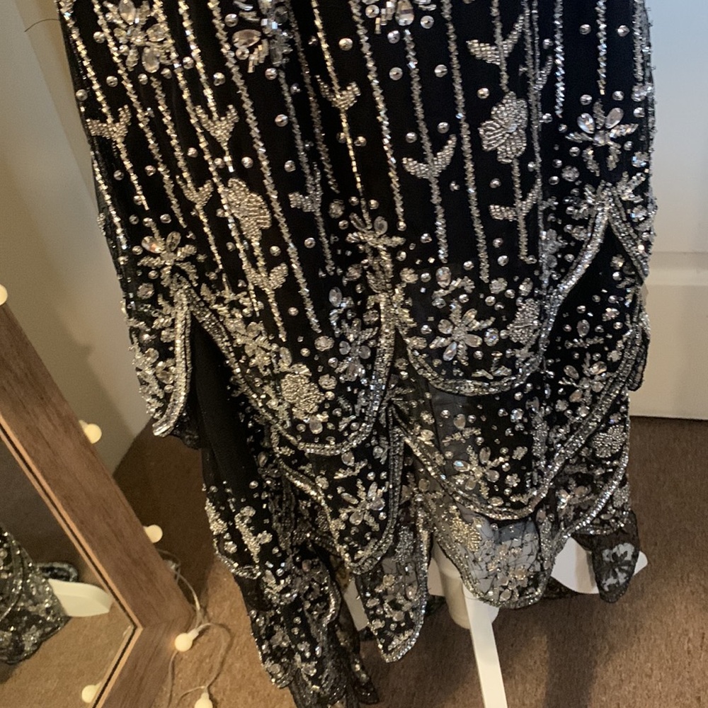 MAC DUGGAL Hand Embellished Scallop Detailed High Low Hem Gown - Picture 7 of 16